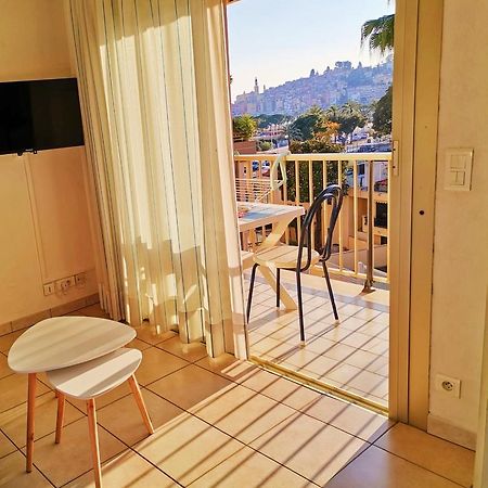 MENTON Studio au BORD DE MER Balcon, Calme, Dernier étage avec Ascenseur et Climatisation Extérieur photo